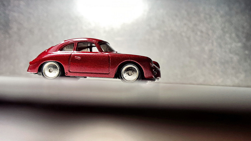 Illustration for article titled A crimson Porsche